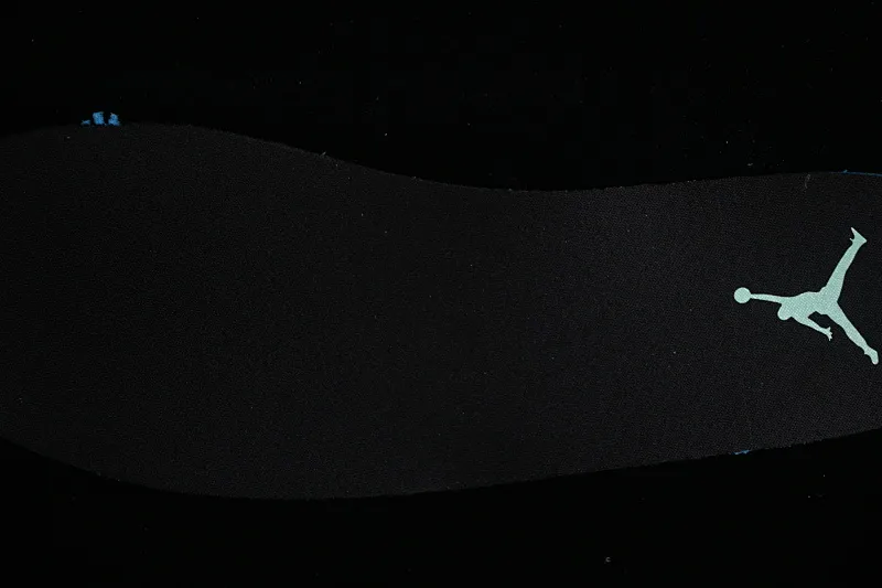 All categories Air Jordan Jordan series basketball shoes Air Jordan 1 Mid Air Jordan 1 Mid AJ1 Joe 1 white black green Chinese culture and leisure sneakers DQ8426-103